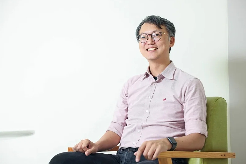 AI浪潮正迎面而來 你是乘浪而起？還是被取而代之？ --臺大進修推廣學院副院長孔令傑專訪 (文章出處：UDN聯合新聞網)