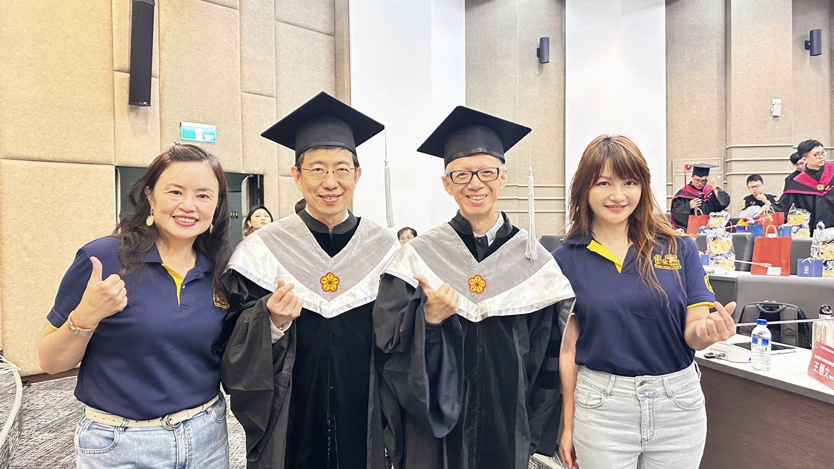 臺大PM在職碩士 112級撥穗典禮 ─ 校友會與你們同在！