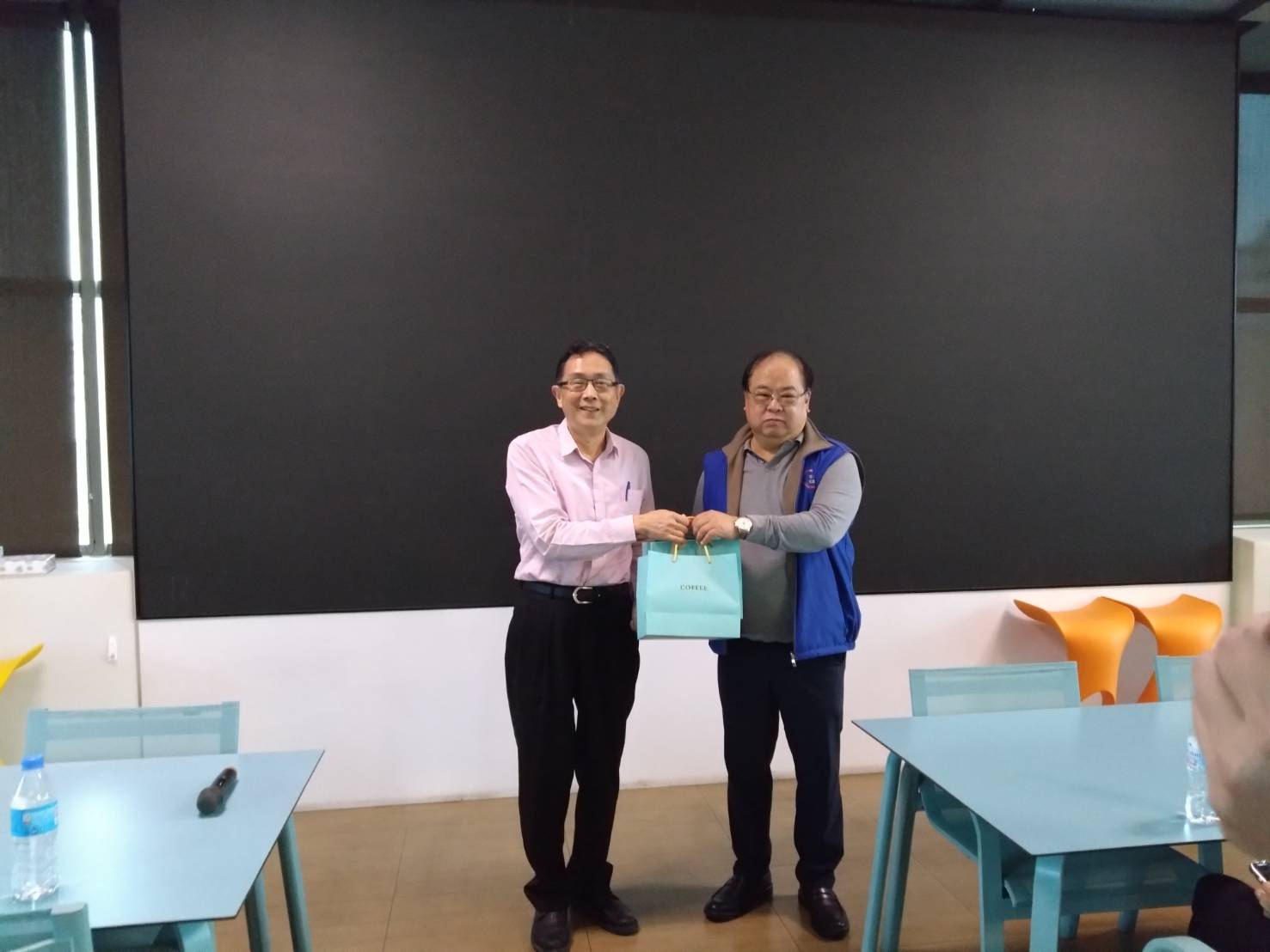 從策略抉擇到智慧製造的隱形冠軍之路—臺大進修推廣學院企業參訪宗瑋工業股份有限公司